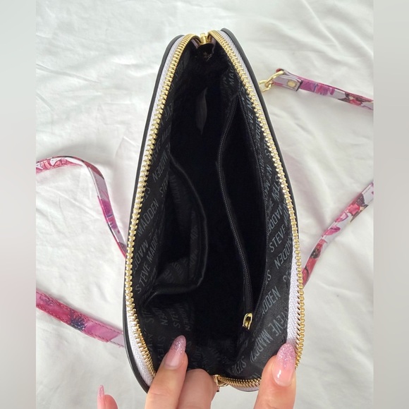 Steve Madden Purple Floral Tropical Print Dome Crossbody Purse - Picture 14 of 16